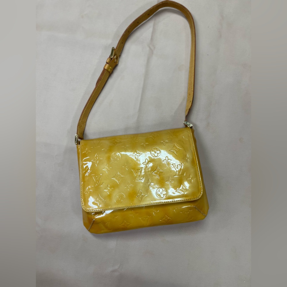 Authentic Louis Vuitton Vernis Shoulder Bag
